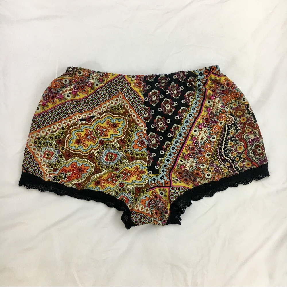 {Show Me Your Mumu} Shorts - Picture 5 of 8